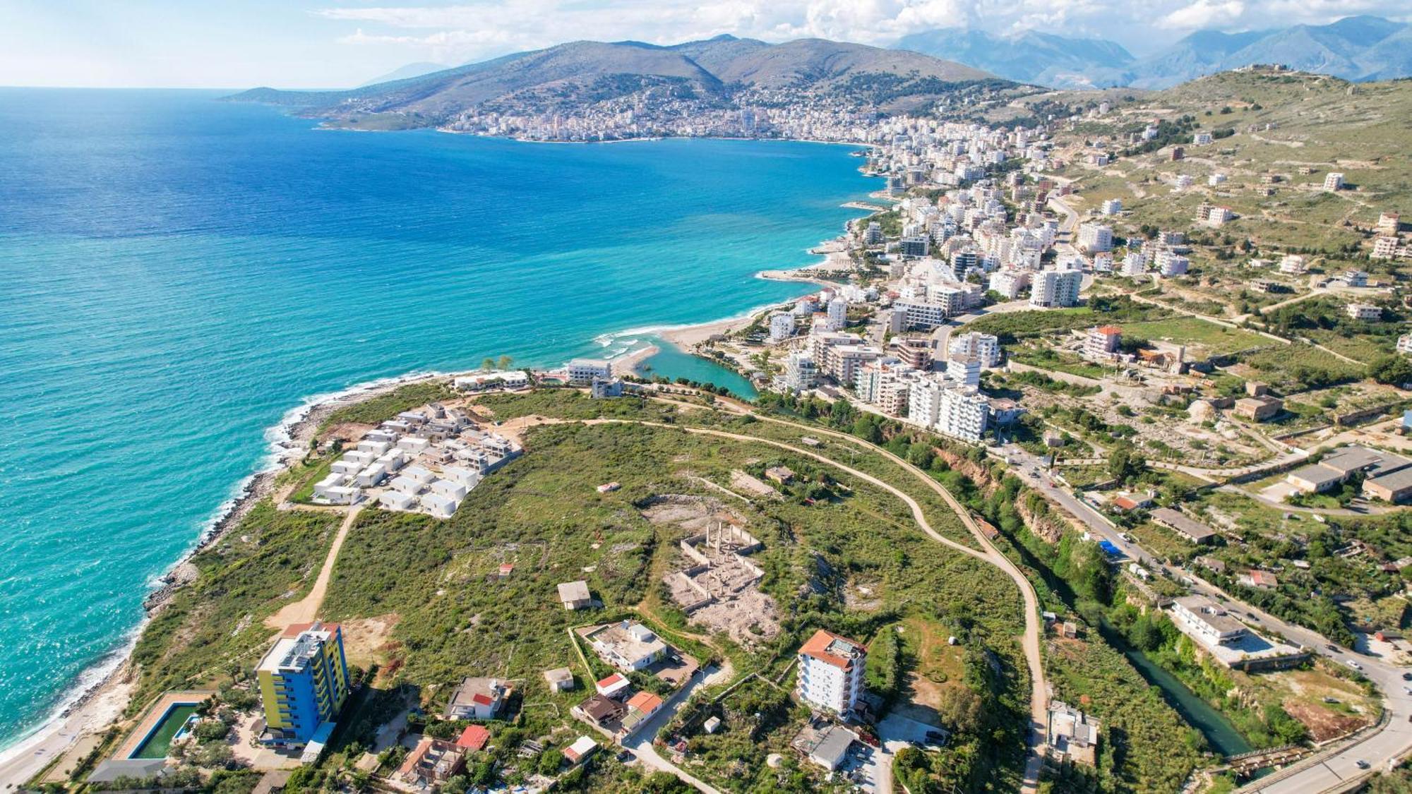 Hotel Holiday Sarandë Esterno foto
